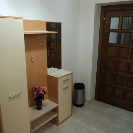 Appartement Licka 25 *
